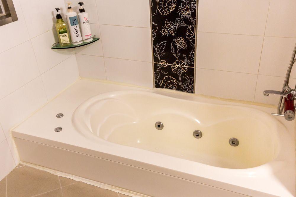 Tirol Khách sạn 3*